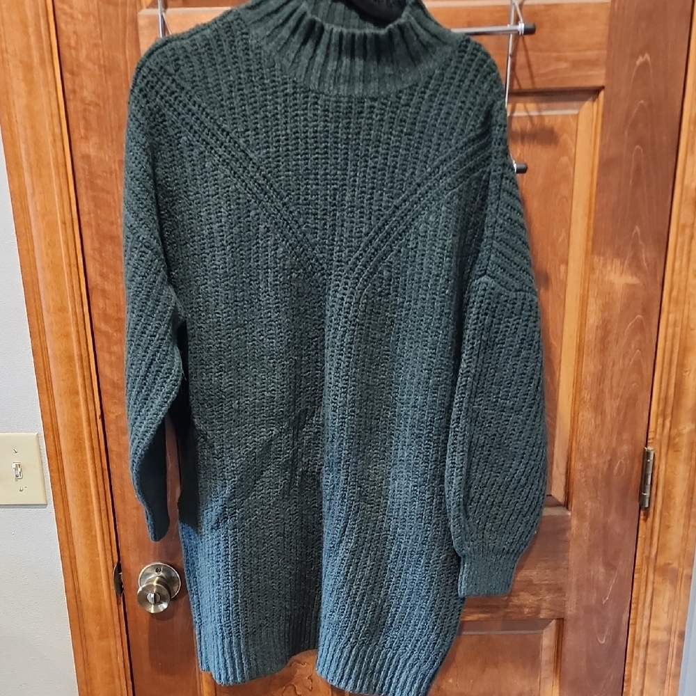 Old Navy Dark Green Knit Sweater